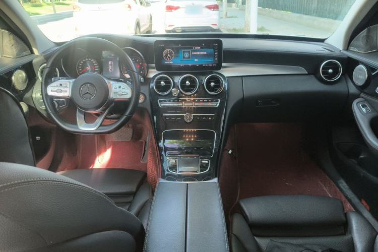 Used Mercedes-Benz C-Class 2020 C 200 L Dynamic Sport Edition Center Console