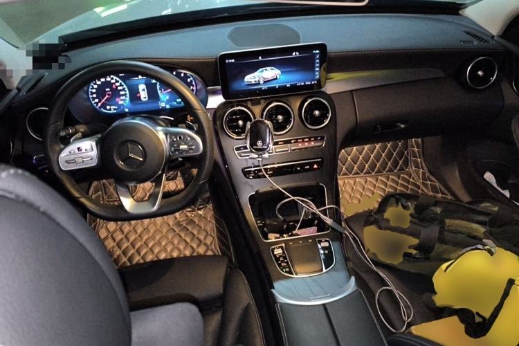 Used Mercedes-Benz C-Class 2020 Restyled C 260 L Sport Edition Center Console