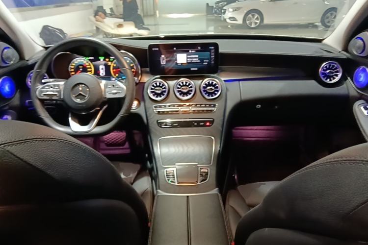 Used Mercedes-Benz C-Class 2020 Restyled C 260 L Sport Edition Center Console