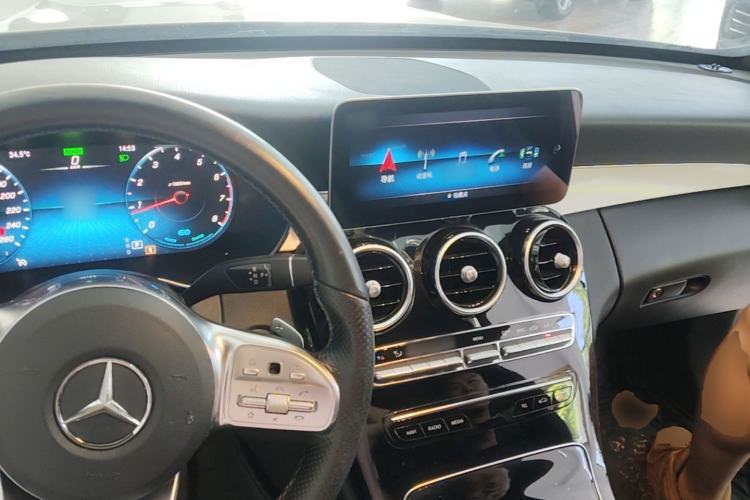 Used Mercedes-Benz C-Class 2020 C 260 Sport Edition Center Console