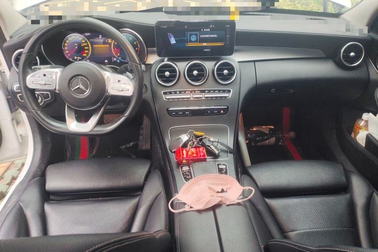 Used Mercedes-Benz C-Class 2020 C 200 L Fashion Edition Sport Version Center Console