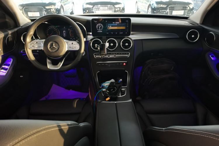 Used Mercedes-Benz C-Class 2020 Restyled C 200 L Fashion Edition Sport Version Center Console
