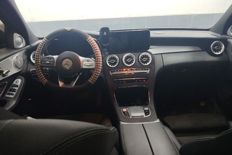 Used Mercedes-Benz C-Class 2020 C 260 Sport Edition Center Console