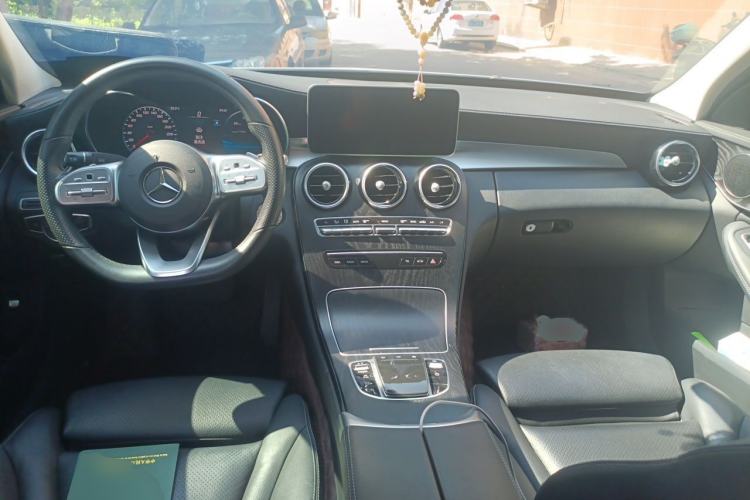 Used Mercedes-Benz C-Class 2020 C 200 L Fashion Edition Sport Version Center Console