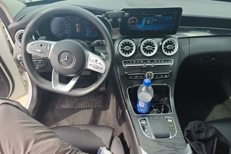 Used Mercedes-Benz C-Class 2020 C 200 L Fashion Edition Sport Version Center Console