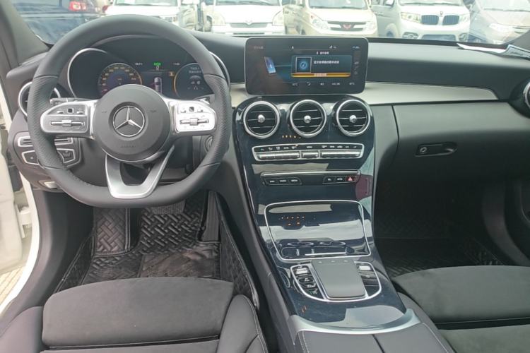 Used Mercedes-Benz C-Class 2020 Restyled C 260 Sport Edition Center Console
