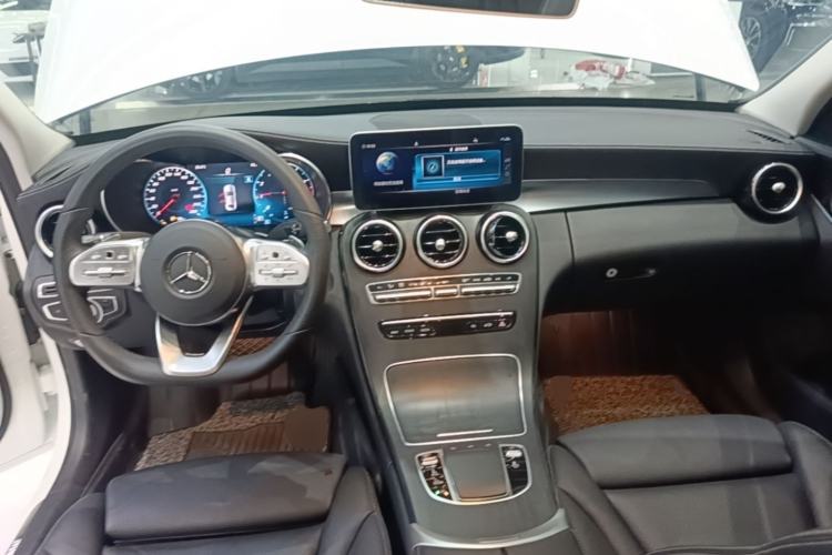 Used Mercedes-Benz C-Class 2020 Restyled C 200 L Fashion Edition Sport Version Center Console