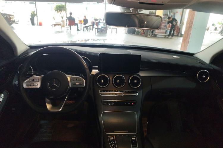 Used Mercedes-Benz C-Class 2020 C 260 L Sport Edition Center Console