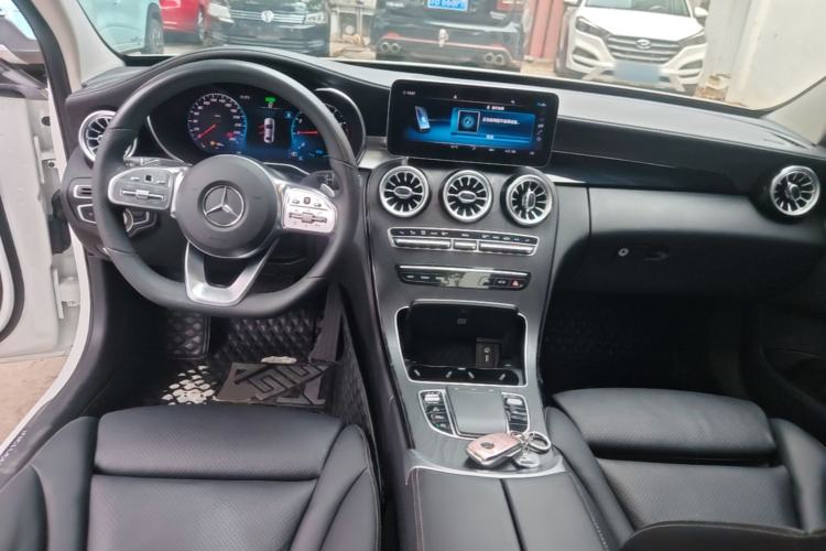 Used Mercedes-Benz C-Class 2020 C 260 L Sport Edition Center Console