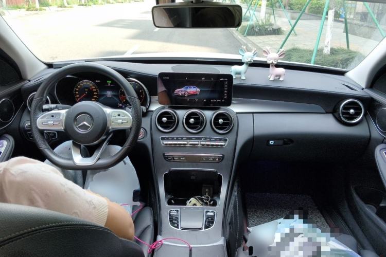 Used Mercedes-Benz C-Class 2020 C 260 L Sport Edition Center Console
