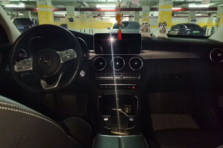 Used Mercedes-Benz C-Class 2020 C 260 L Sport Edition Center Console