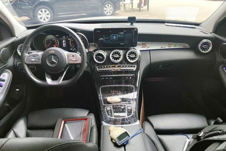 Used Mercedes-Benz C-Class 2020 Restyled C 200 L Fashion Edition Sport Version Center Console