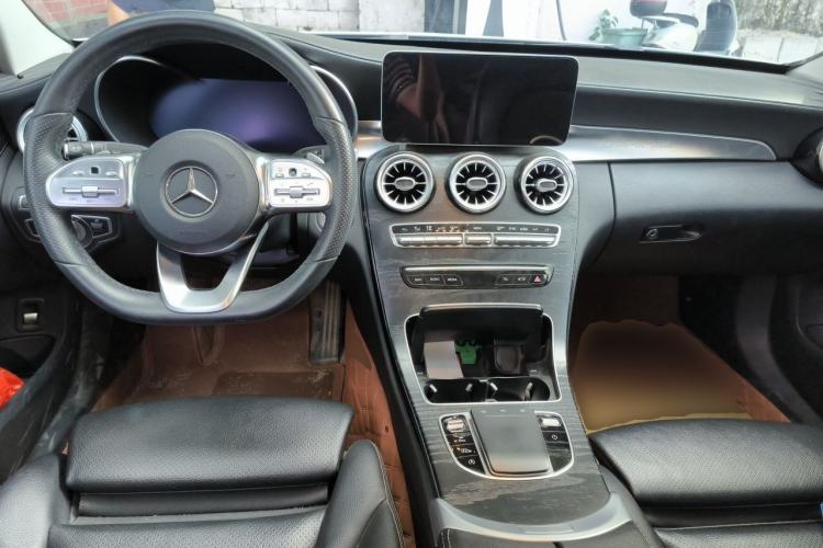 Used Mercedes-Benz C-Class 2020 C 200 L Fashion Edition Sport Version Center Console