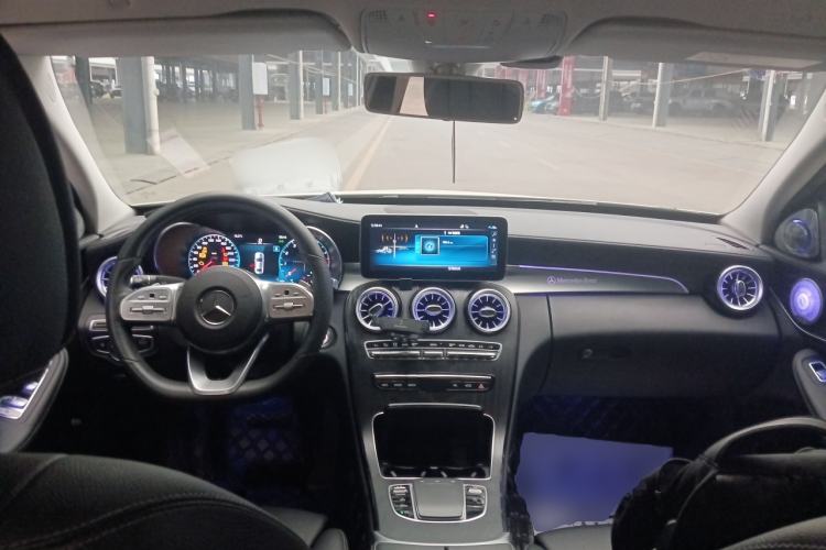 Used Mercedes-Benz C-Class 2020 Restyled C 200 L Fashion Edition Sport Version Center Console