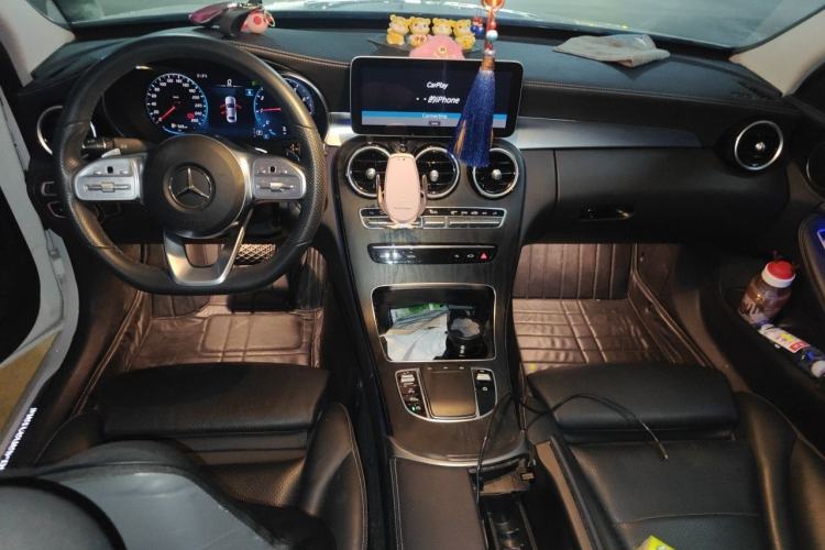 Used Mercedes-Benz C-Class 2020 Updated C 200 L Fashion Edition Center Console