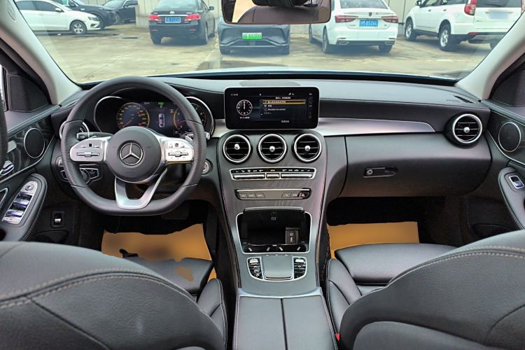 Used Mercedes-Benz C-Class 2020 C 260 L Sport Edition Center Console