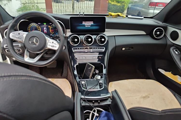Used Mercedes-Benz C-Class 2020 C 260 Sport Edition Center Console