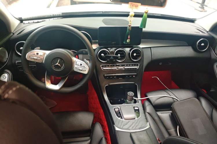 Used Mercedes-Benz C-Class 2020 C 260 L Sport Edition Center Console