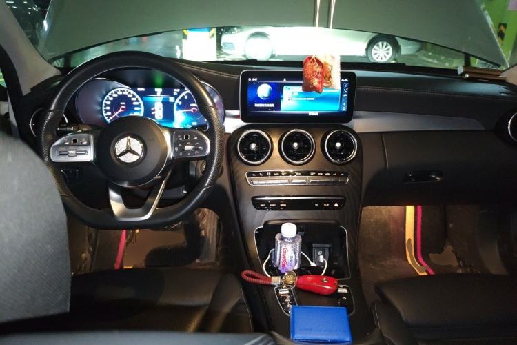 Used Mercedes-Benz C-Class 2020 Restyled C 260 L Sport Edition Center Console