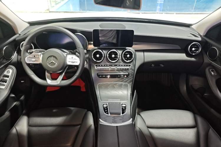 Used Mercedes-Benz C-Class 2020 Restyled C 260 L Sport Edition Center Console