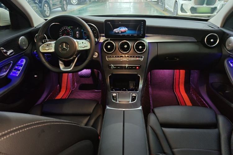 Used Mercedes-Benz C-Class 2020 Restyled C 200 L Fashion Edition Sport Version Center Console