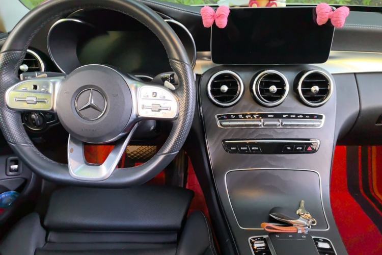 Used Mercedes-Benz C-Class 2020 Restyled C 200 L Dynamic Sports Edition Center Console