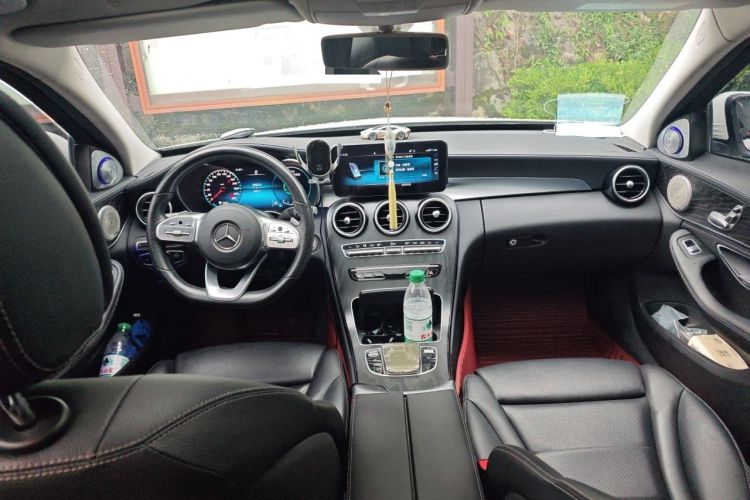 Used Mercedes-Benz C-Class 2020 Updated C 200 L Fashion Edition Center Console