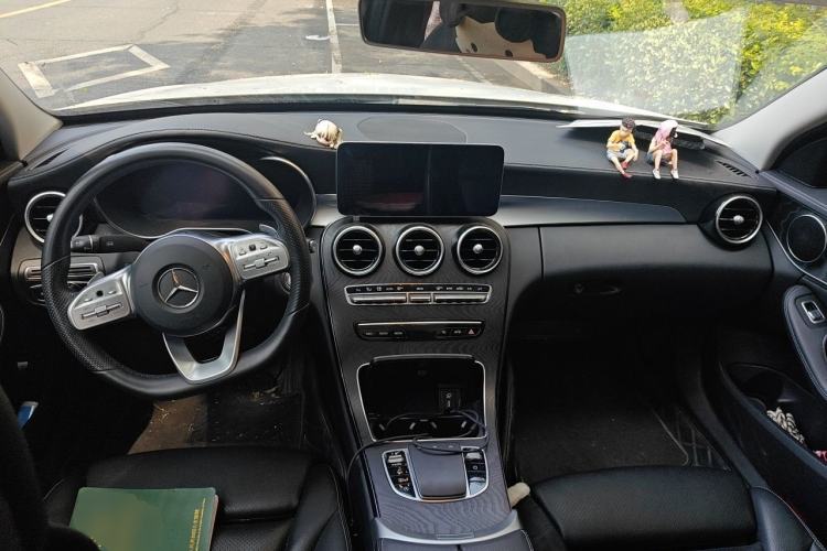 Used Mercedes-Benz C-Class 2020 Restyled C 260 L Sport Edition Center Console