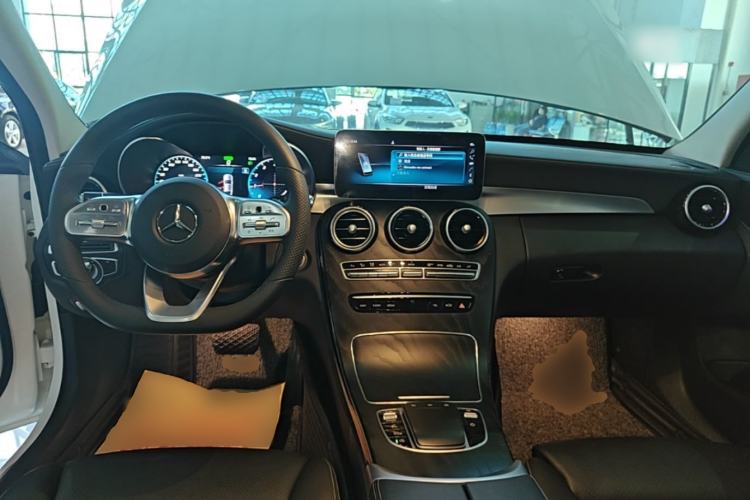Used Mercedes-Benz C-Class 2020 Restyled C 260 L Sport Edition Center Console
