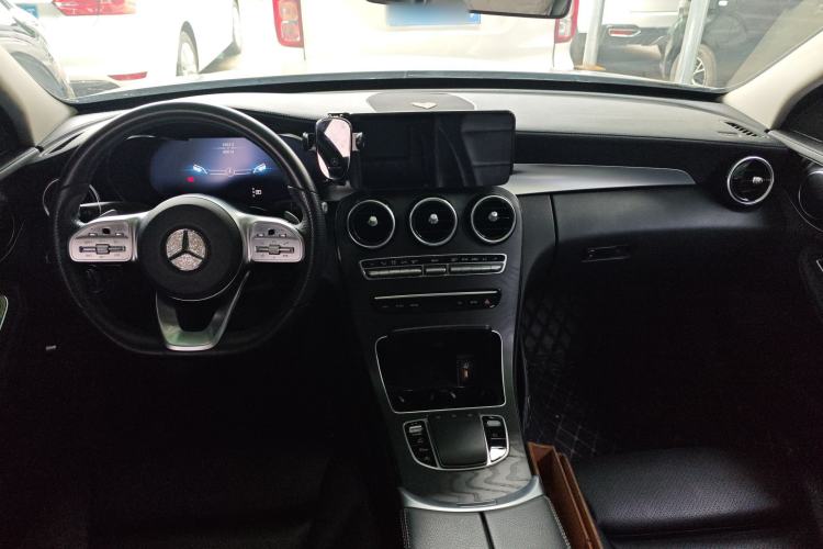 Used Mercedes-Benz C-Class 2020 C 260 L Sport Edition Center Console