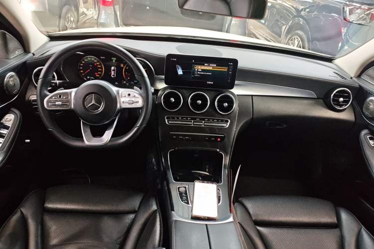 Used Mercedes-Benz C-Class 2020 C 260 L Sport Edition Center Console