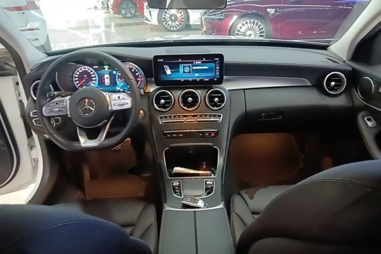 Used Mercedes-Benz C-Class 2020 Restyled C 260 L Sport Edition Center Console
