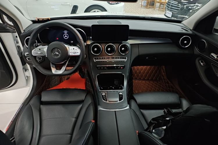 Used Mercedes-Benz C-Class 2020 Restyled C 200 L Fashion Edition Sport Version Center Console