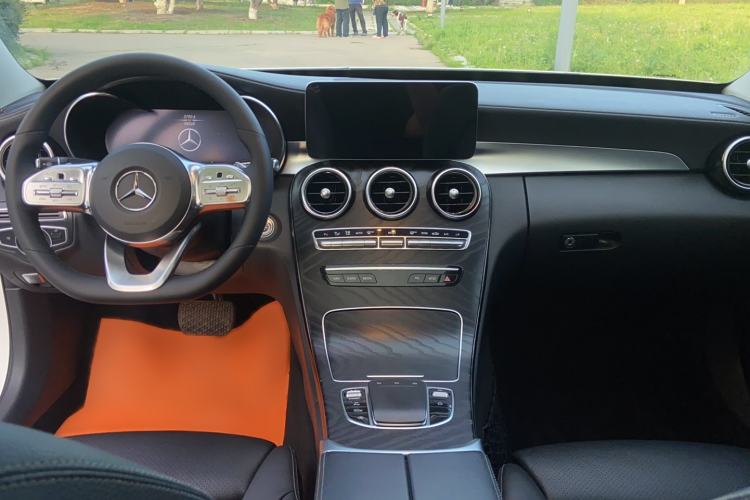 Used Mercedes-Benz C-Class 2020 C 260 L Sport Edition Center Console