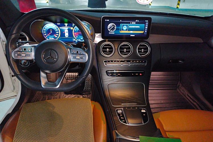 Used Mercedes-Benz C-Class 2020 C 260 Coupe Center Console