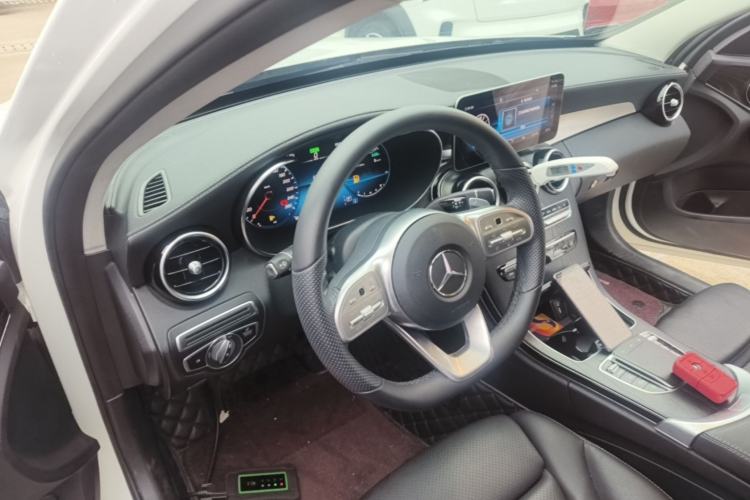 Used Mercedes-Benz C-Class 2020 Restyled C 260 L Sport Edition Center Console