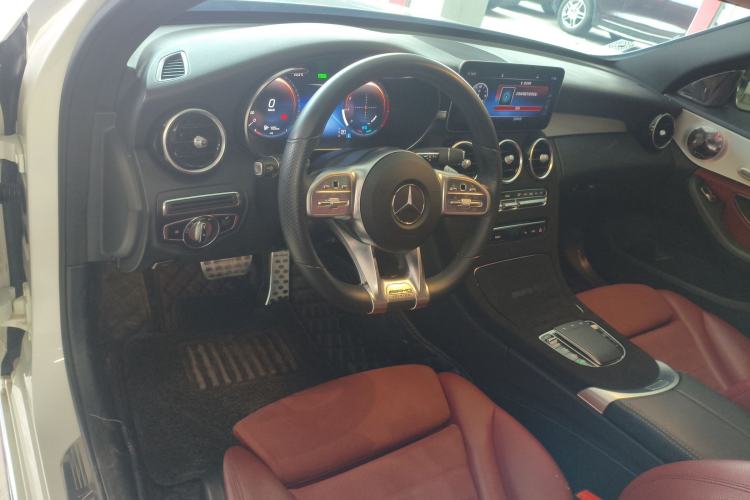 Used Mercedes-Benz C-Class 2020 C 260 Sport Edition Center Console