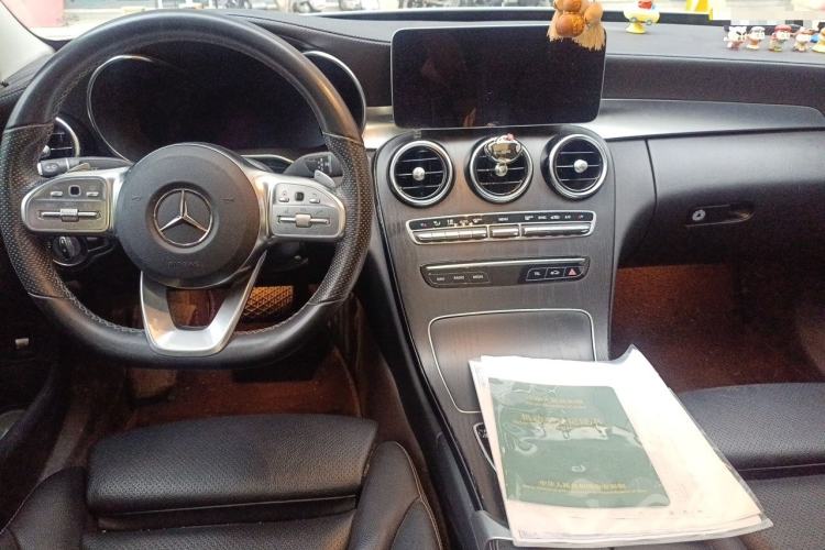 Used Mercedes-Benz C-Class 2020 Restyled C 200 L Dynamic Sports Edition Center Console