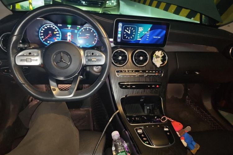 Used Mercedes-Benz C-Class 2020 C 260 L Sport Edition Center Console