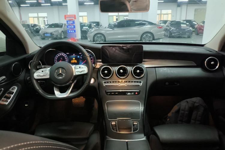 Used Mercedes-Benz C-Class 2020 Restyled C 200 L Fashion Edition Sport Version Center Console