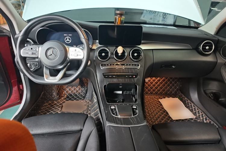 Used Mercedes-Benz C-Class 2020 Restyled C 260 L Sport Edition Center Console