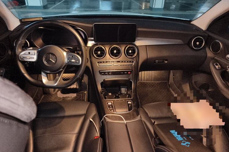 Used Mercedes-Benz C-Class 2020 Restyled C 200 L Fashion Edition Sport Version Center Console