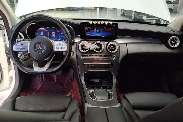 Used Mercedes-Benz C-Class 2020 C 260 L Sport Edition Center Console