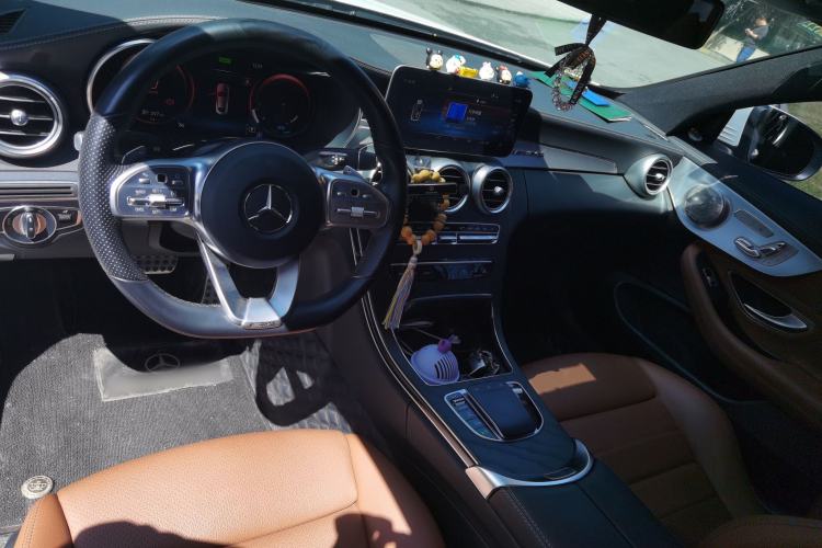 Used Mercedes-Benz C-Class 2020 C 260 Coupe Center Console