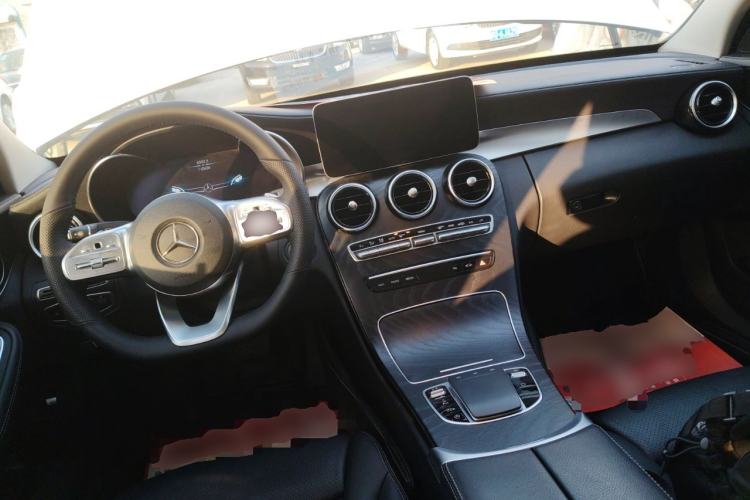 Used Mercedes-Benz C-Class 2020 C 260 L Sport Edition Center Console