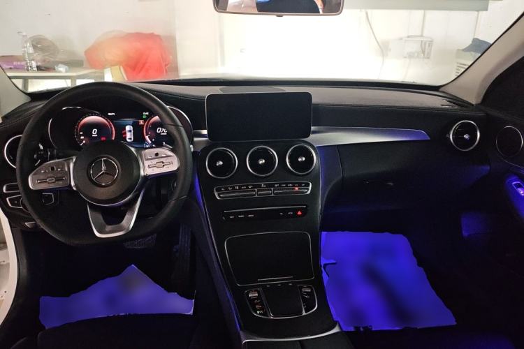 Used Mercedes-Benz C-Class 2020 C 200 L Fashion Edition Sport Version Center Console