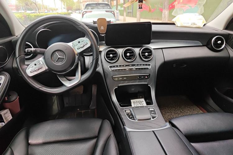 Used Mercedes-Benz C-Class 2020 C 260 L Sport Edition Center Console