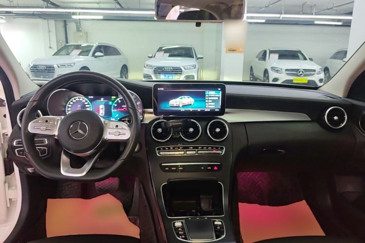 Used Mercedes-Benz C-Class 2020 Restyled C 200 L Fashion Edition Sport Version Center Console
