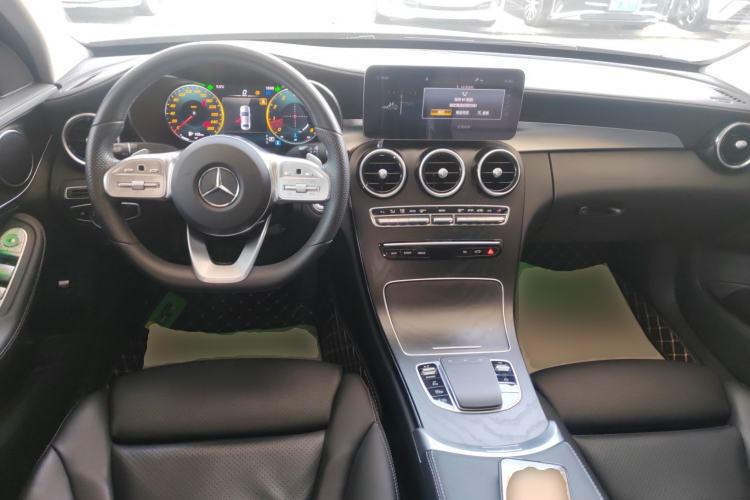 Used Mercedes-Benz C-Class 2020 Restyled C 200 L Fashion Edition Sport Version Center Console
