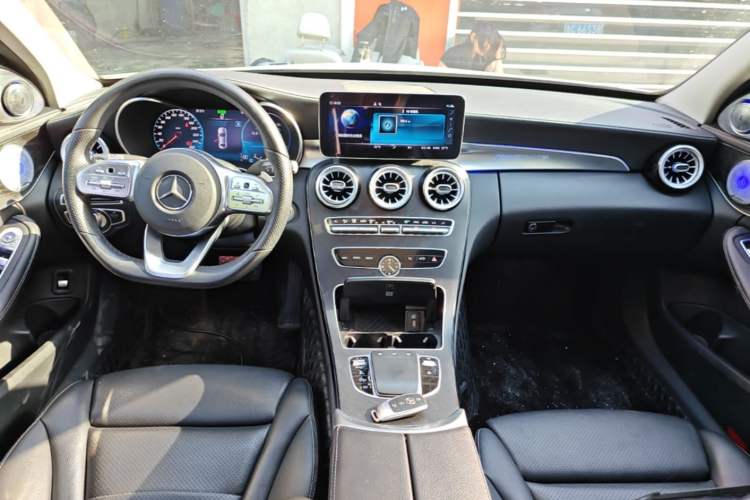 Used Mercedes-Benz C-Class 2020 Restyled C 260 L Sport Edition Center Console